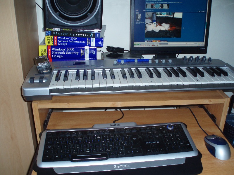 desk.JPG
